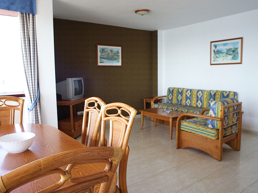 Apartamentos Coral Beach Unitursa Кальпе Екстер'єр фото